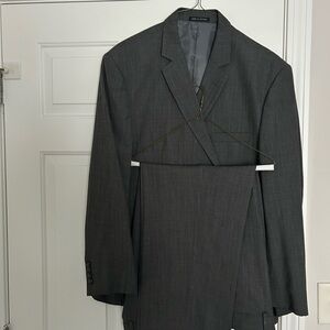 Jones New York Charcoal Gray Men's Two-Piece Suit
